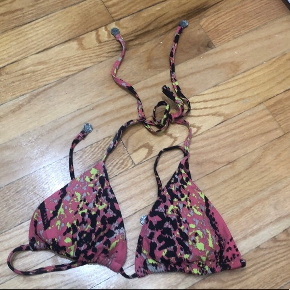 DKNY bikini in snakeskin print with vibrant colors - Picture 2 of 10